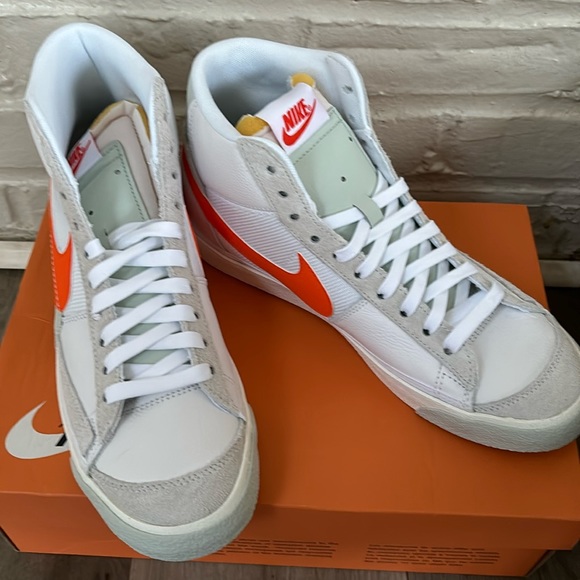 NIB Nike Blazer Mid Pro Club Men’s Sneakers 9.5 White/Light Silver/Safety Orange - Picture 8 of 15
